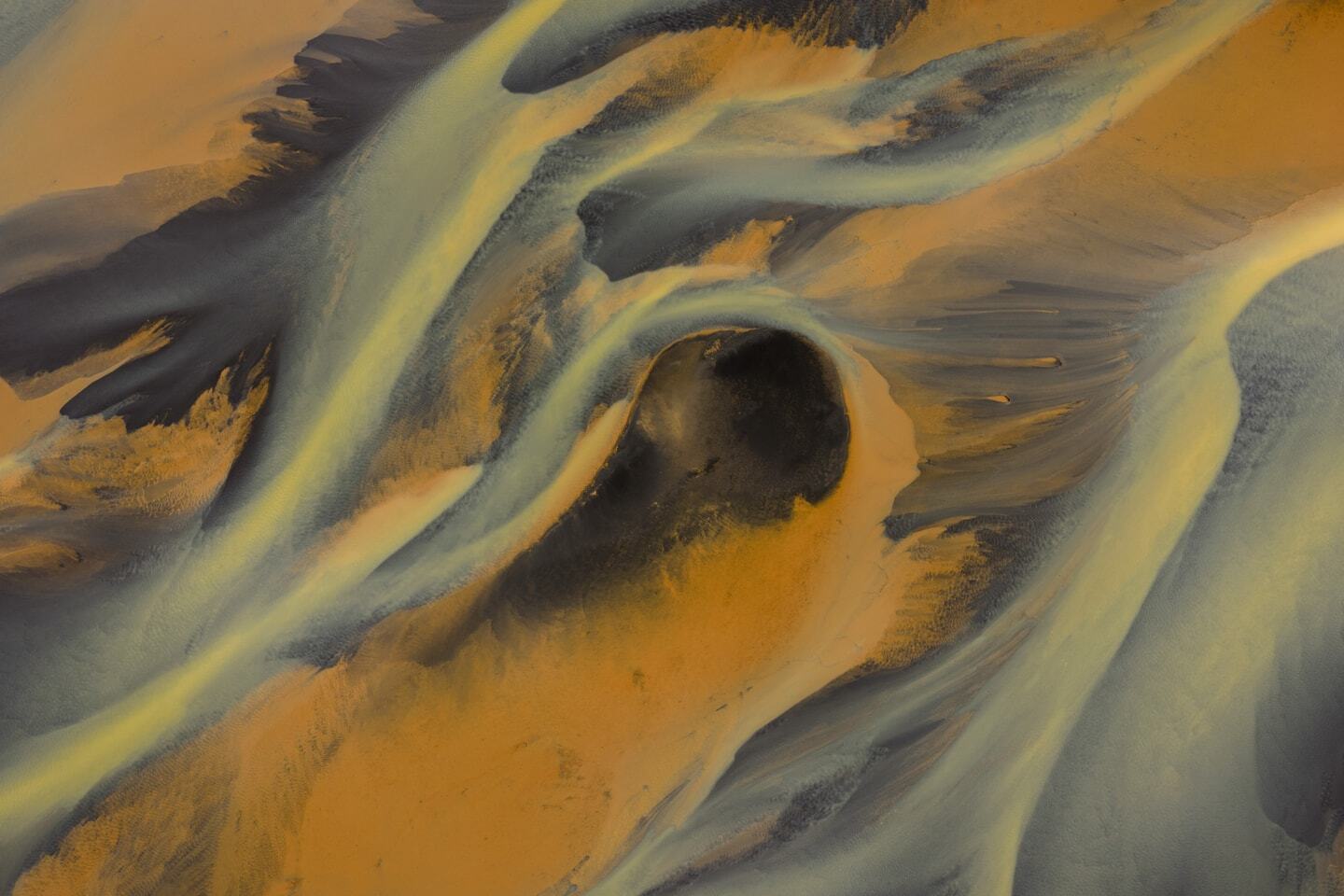 nls-2510-iceland-amber-currents